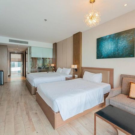 Kn Panorama Beachfront Condotel Nha Trang Exterior photo