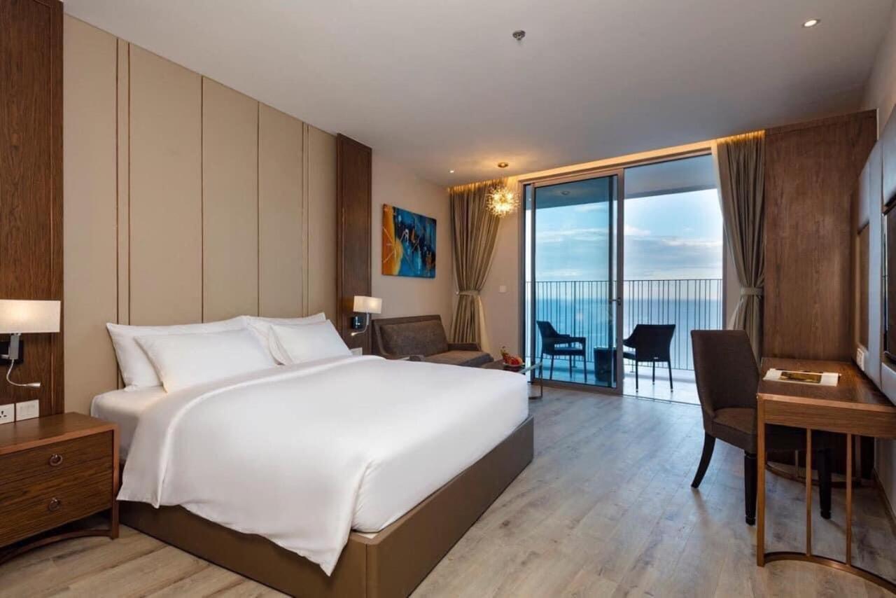 Kn Panorama Beachfront Condotel Nha Trang Exterior photo